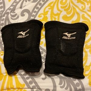 Used mizuno volleyball knee pads